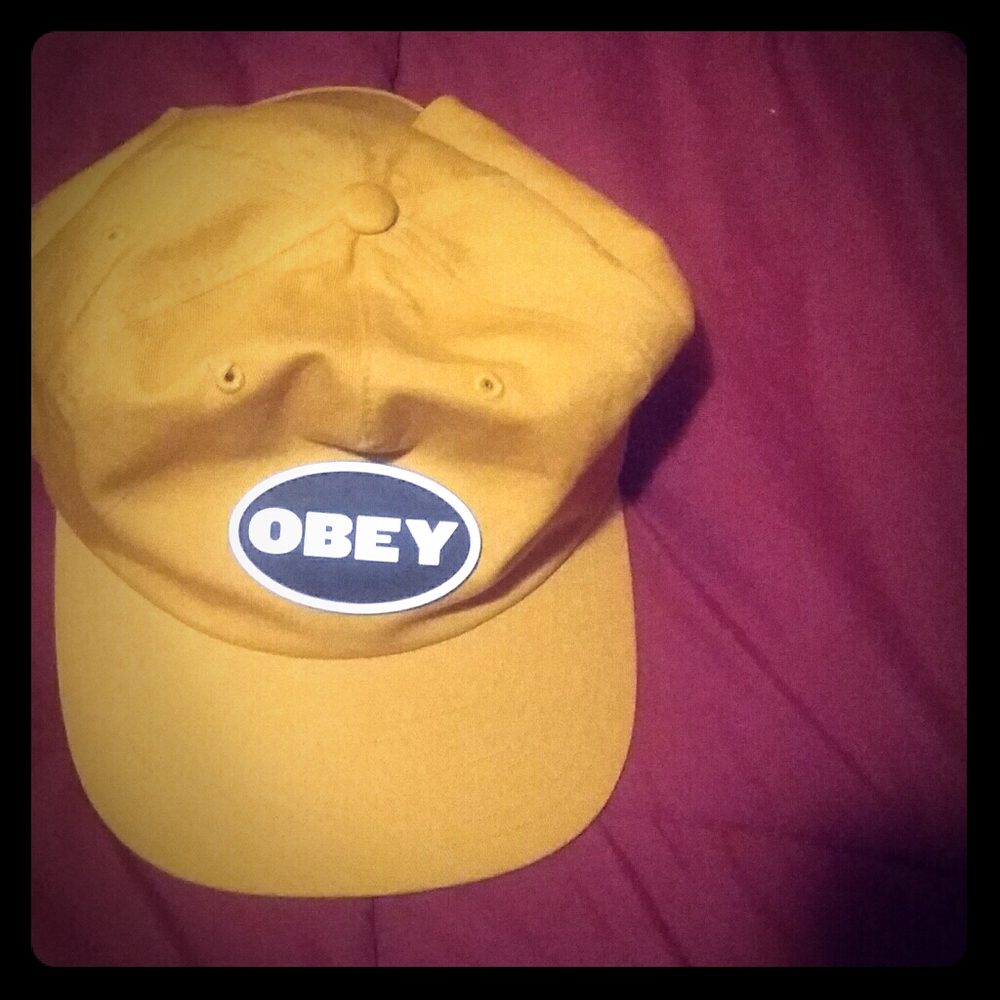OBEY snap back cap